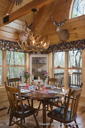 Interior, vertical, dining room, Gilchrist residence, Monterey, Tennessee, Honest Abe Log Homes